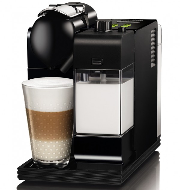 DeLonghi Lattissima Plus Nespresso Capsule Machine Black EN520B